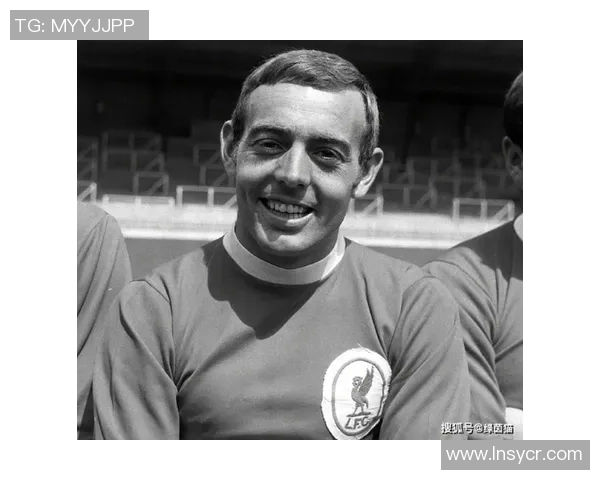 全球足球界哀悼疫情去世的传奇明星球员生平回顾与影响