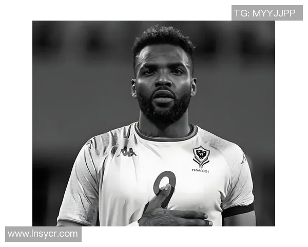 足球明星意外死亡事件引发全球哀悼与反思体育安全问题 足球明星意外死亡事件引发全球哀悼与反思体育安全问题