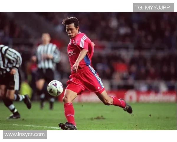 足球明星女球员的流行发型解析与时尚搭配技巧分享 足球明星女球员的流行发型解析与时尚搭配技巧分享